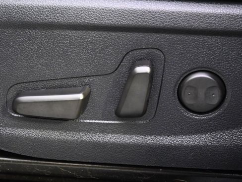 Used 2020 Hyundai Santa Fe SEL w/ Convenience + Premium Package image 9