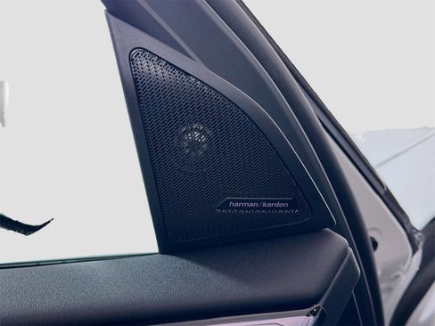 New 2026 BMW X3 xDrive30 w/ Premium Package image 21