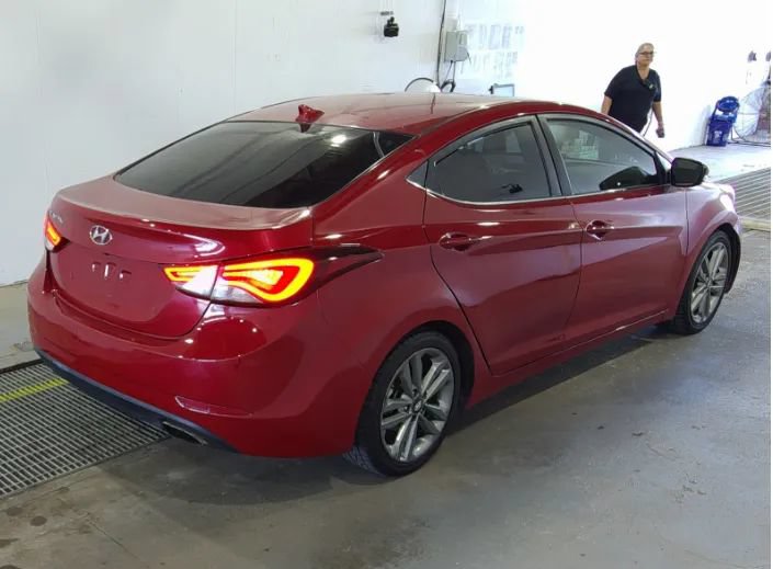 Used 2014 Hyundai Elantra Sport FWD image 2