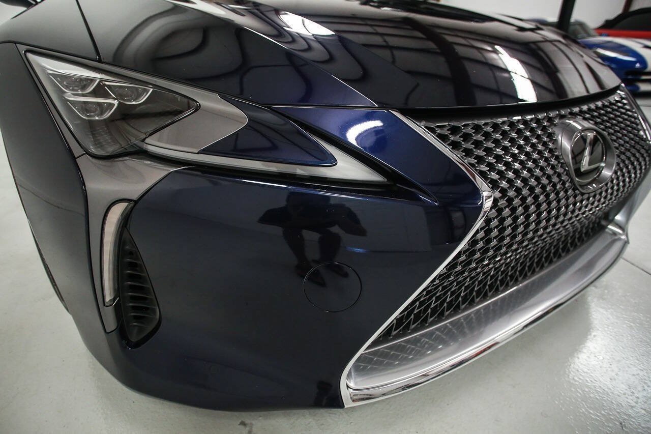 Used 2018 Lexus LC 500 Coupe w/ Touring Package RWD image 11