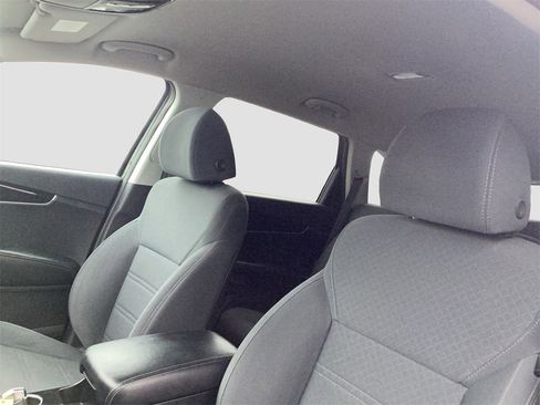 Used 2020 Kia Sorento LX image 26