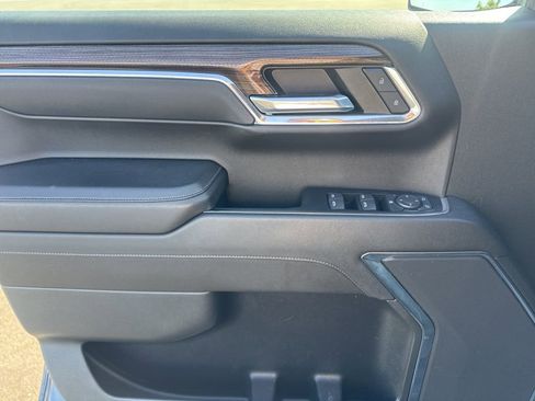 Used 2023 Chevrolet Silverado 1500 LT AWD/4WD image 18