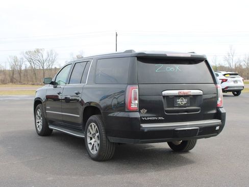 Used 2020 GMC Yukon XL Denali image 7