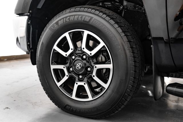 Used 2017 Toyota Tundra SR5 w/ TRD Off Road Package AWD/4WD image 57