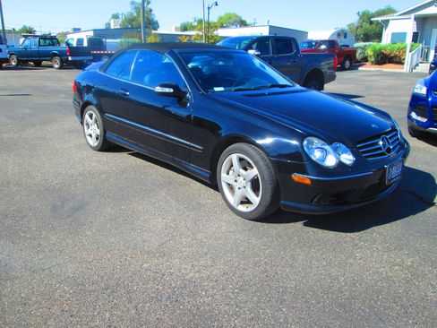 Used 2005 Mercedes-Benz CLK 500 Cabriolet image 1