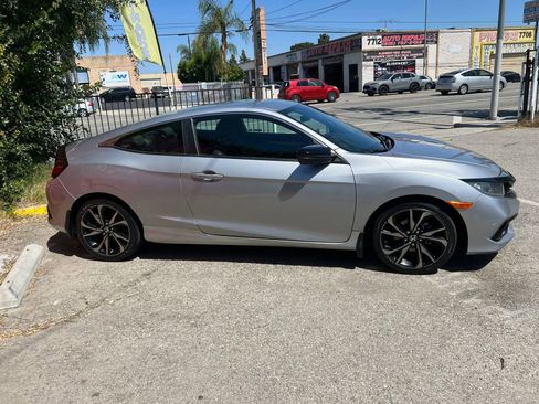 Used 2019 Honda Civic Sport image 4