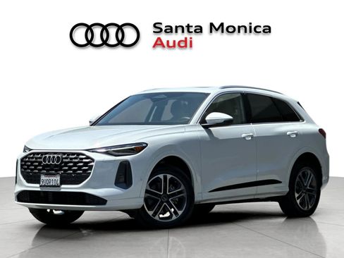 Used 2025 Audi Q5 Premium w/ Convenience Package AWD/4WD image 1