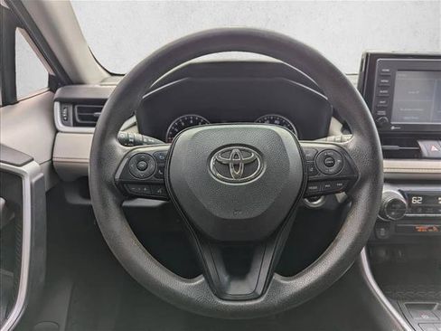 Used 2021 Toyota RAV4 XLE FWD image 15