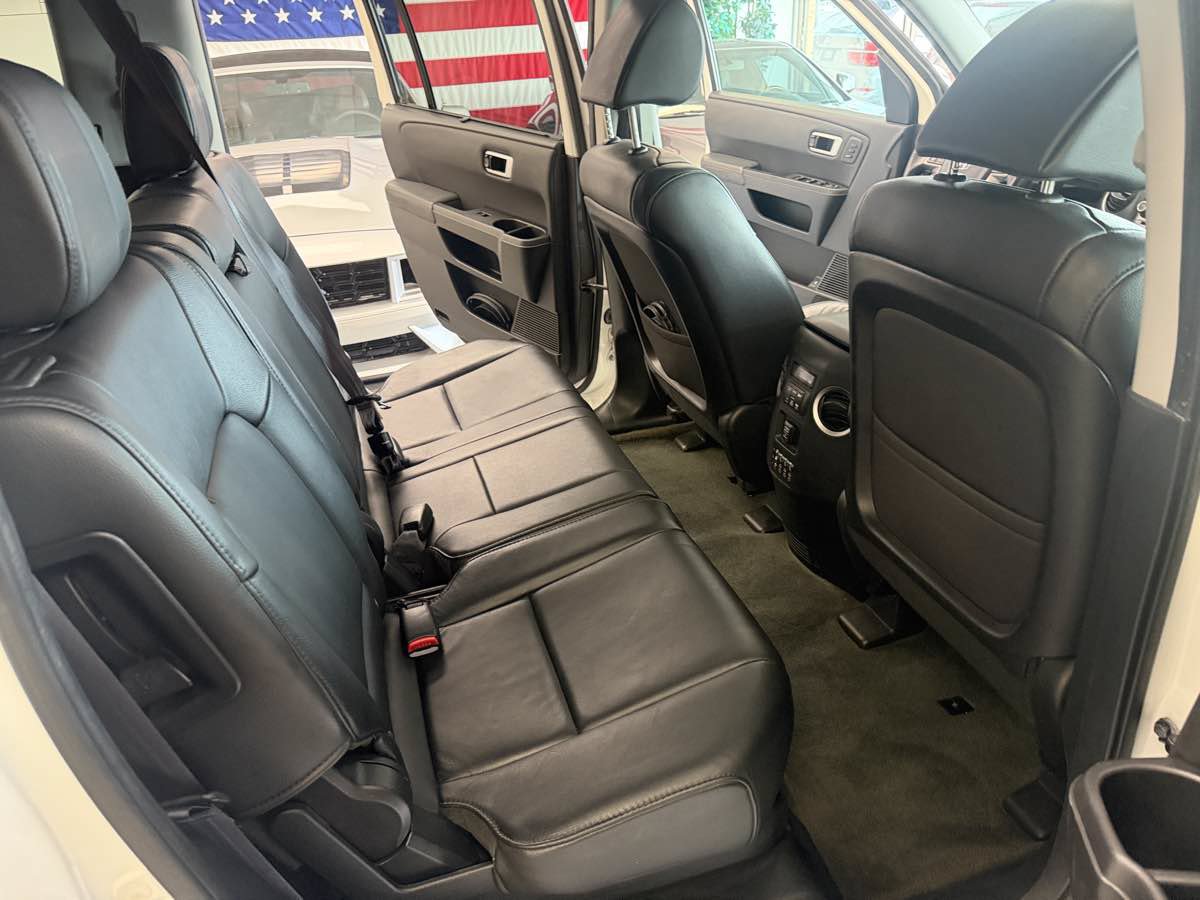 Used 2014 Honda Pilot Touring image 17