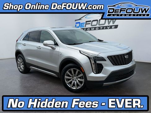 Used 2022 Cadillac XT4 Premium Luxury w/ Enhanced Visibility Package AWD/4WD image 1