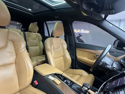 Used 2016 Volvo XC90 T6 Inscription w/ Vision Package image 37