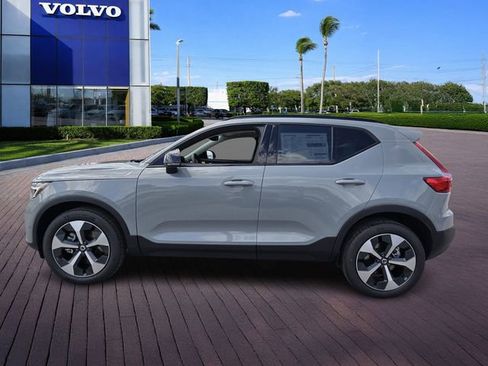 New 2026 Volvo XC40 B5 Plus w/ Protection Package Premier AWD/4WD image 4