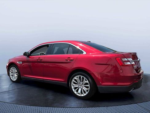 Used 2018 Ford Taurus Limited FWD image 4