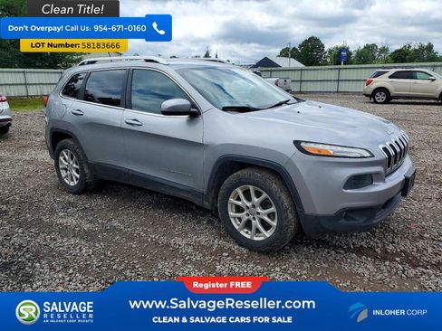 Used 2015 Jeep Cherokee Latitude w/ Cold Weather Group AWD/4WD image 5