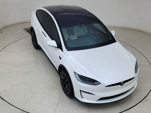 Used 2024 Tesla Model X image 74
