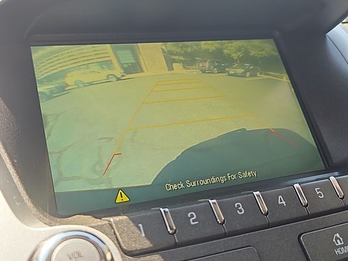 Used 2017 Chevrolet Equinox LS AWD/4WD image 8