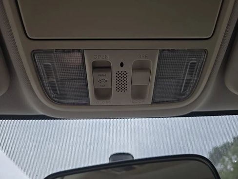 Used 2012 Honda CR-V EX-L image 34