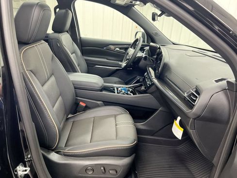 Used 2026 Chevrolet Traverse High Country w/ LPO, Floor Liner Package AWD/4WD image 23