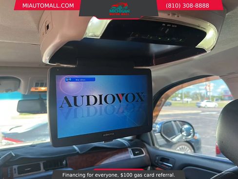 Used 2013 GMC Yukon XL SLT AWD/4WD image 18