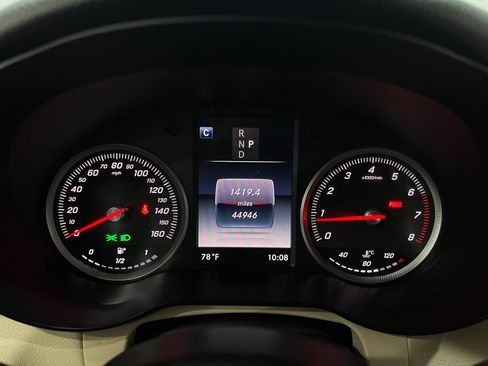 Used 2016 Mercedes-Benz GLC 300 4MATIC w/ Premium Package image 19