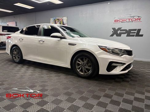 Used 2020 Kia Optima LX FWD image 1