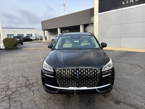 New 2026 Lincoln Corsair Grand Touring AWD/4WD image 2