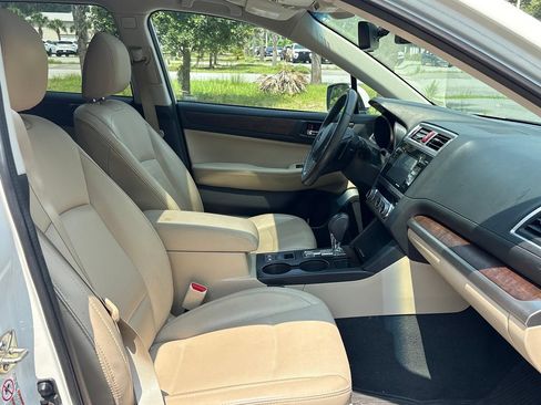 Used 2017 Subaru Outback 3.6R Limited AWD/4WD image 30
