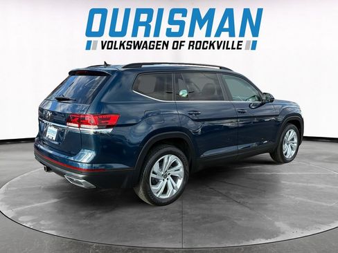 Used 2021 Volkswagen Atlas SE w/ Panoramic Sunroof Package FWD image 6