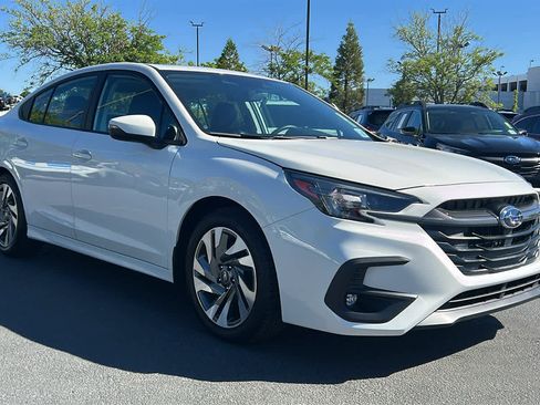 Used 2025 Subaru Legacy Limited w/ Popular Package #3 AWD/4WD image 4