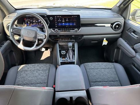 New 2025 Chevrolet Colorado Z71 w/ Midnight Edition image 10