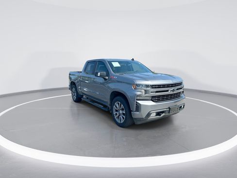 Used 2021 Chevrolet Silverado 1500 RST w/ Convenience Package II AWD/4WD image 2