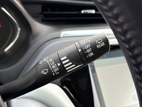 Used 2019 Chevrolet Bolt LT image 25