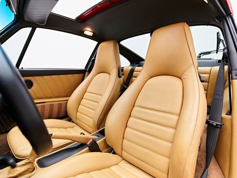 Used 1991 Porsche 911 Turbo image 34