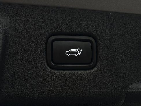 Certified 2025 Hyundai Palisade SEL AWD/4WD image 28