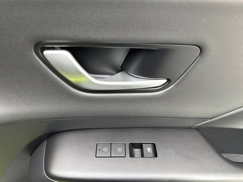 Used 2024 Hyundai Kona Limited FWD image 48