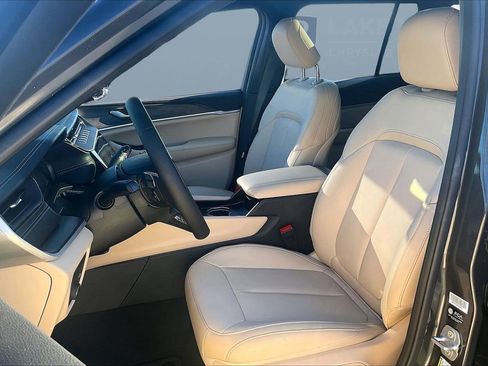 New 2026 Jeep Grand Cherokee Limited image 21