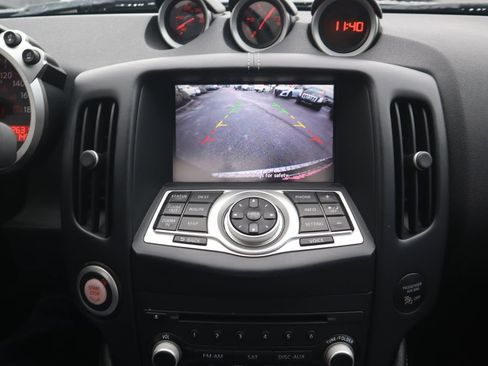 Used 2011 Nissan 370Z Touring image 15