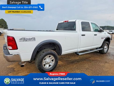 Used 2018 RAM 2500 Tradesman w/ Chrome Appearance Group image 4