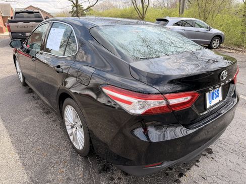 Used 2018 Toyota Camry XLE w/ Protection Package (Q2) image 5