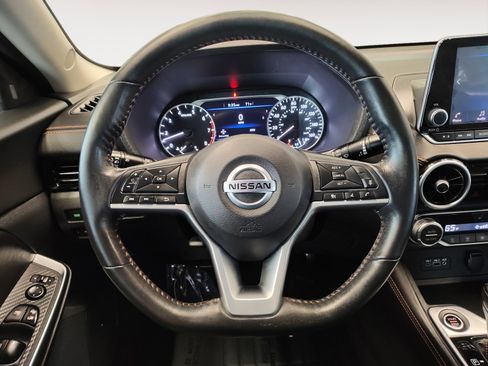 Used 2020 Nissan Sentra SR w/ Premium Package FWD image 18