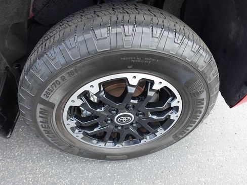 Used 2022 Toyota Tundra SR5 w/ TRD Off-Road Package image 33