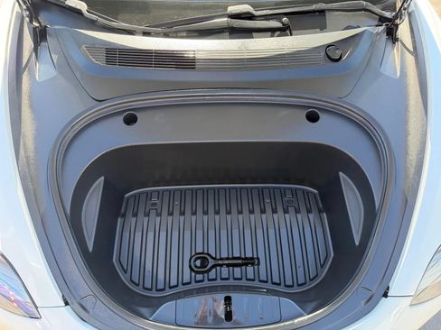 Used 2021 Tesla Model 3 Standard Range Plus RWD image 15