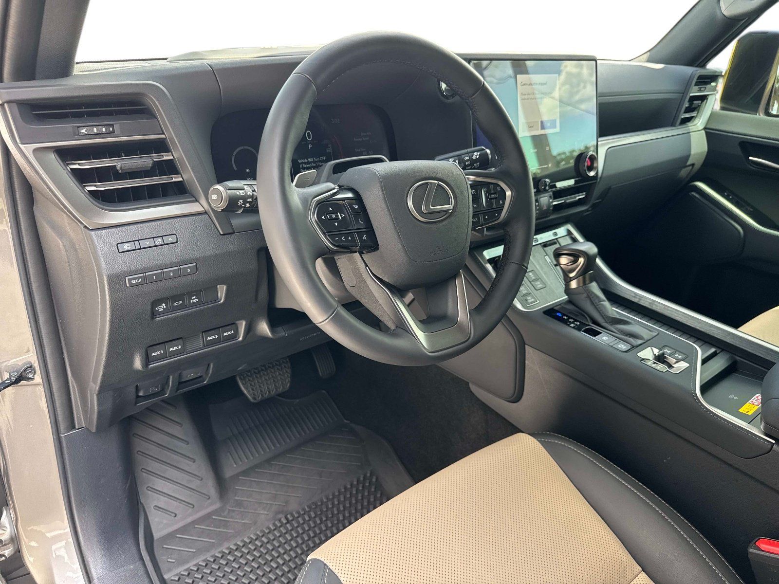 Used 2025 Lexus GX 550 w/ Accessory Package (CT) AWD/4WD image 23