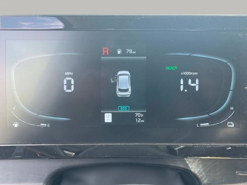 New 2025 Kia Sportage LX FWD image 32