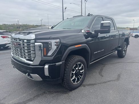 Used 2024 GMC Sierra 2500 Denali w/ Denali Reserve Package image 1