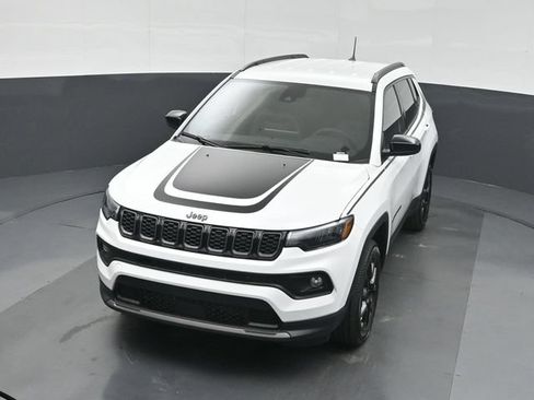 New 2026 Jeep Compass Latitude AWD/4WD image 41