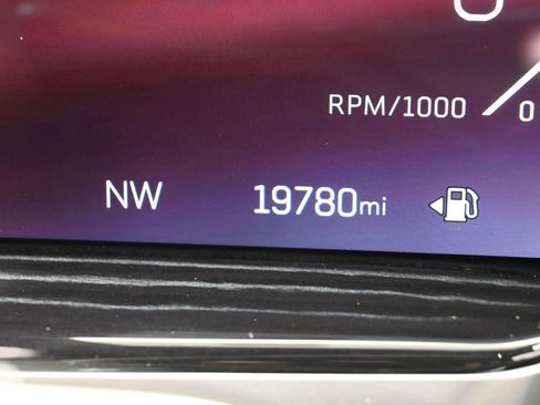 Used 2025 Cadillac Escalade ESV Sport w/ Touring Package image 37