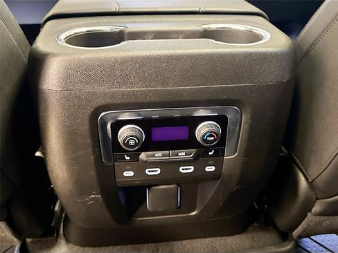 Used 2023 Chevrolet Tahoe High Country AWD/4WD image 28