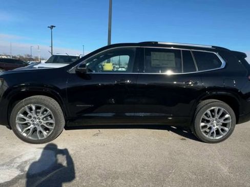 New 2026 GMC Acadia Denali w/ Super Cruise Package image 5