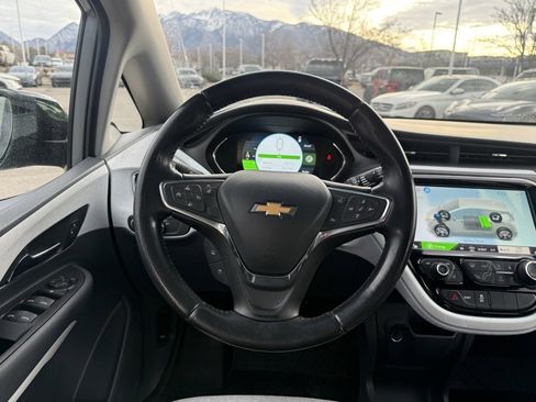 Used 2020 Chevrolet Bolt LT image 22